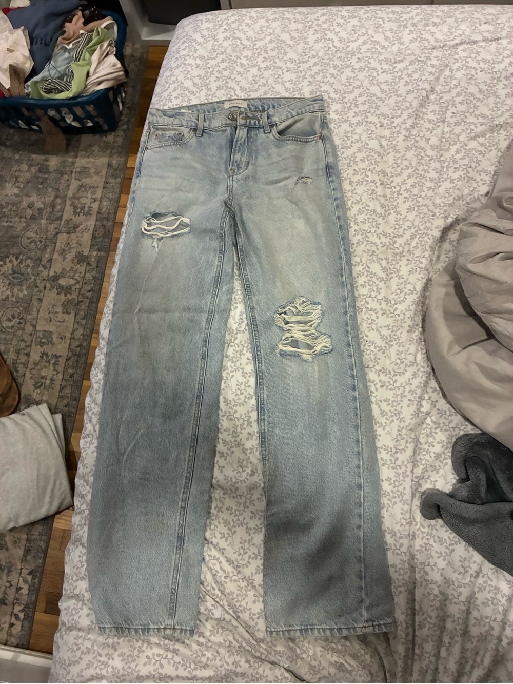Pacsun low rise light wash  Women’s Jeans - Casual Straight Leg